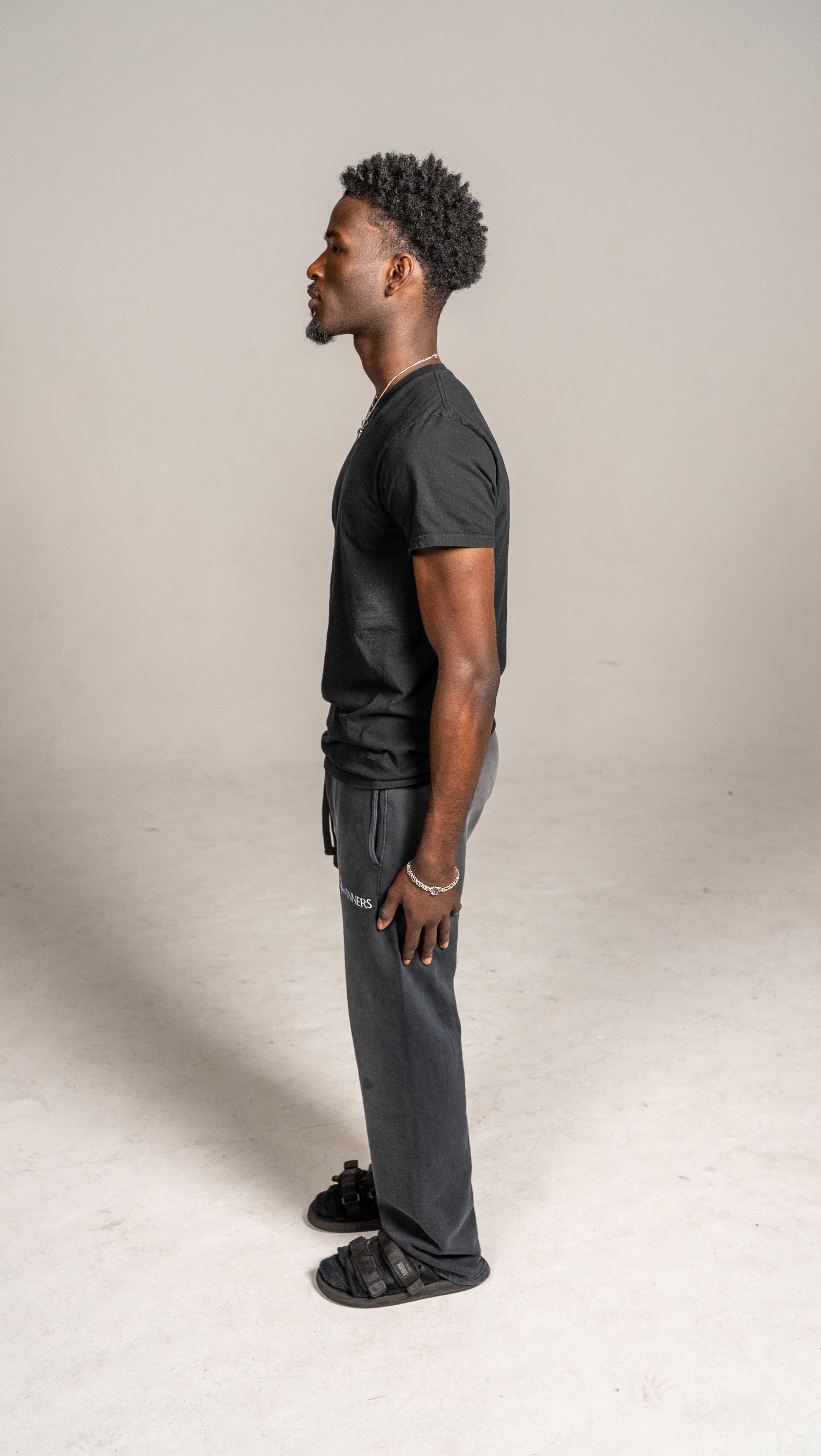 4WINNER LOGO SWEATS - CHARCOAL