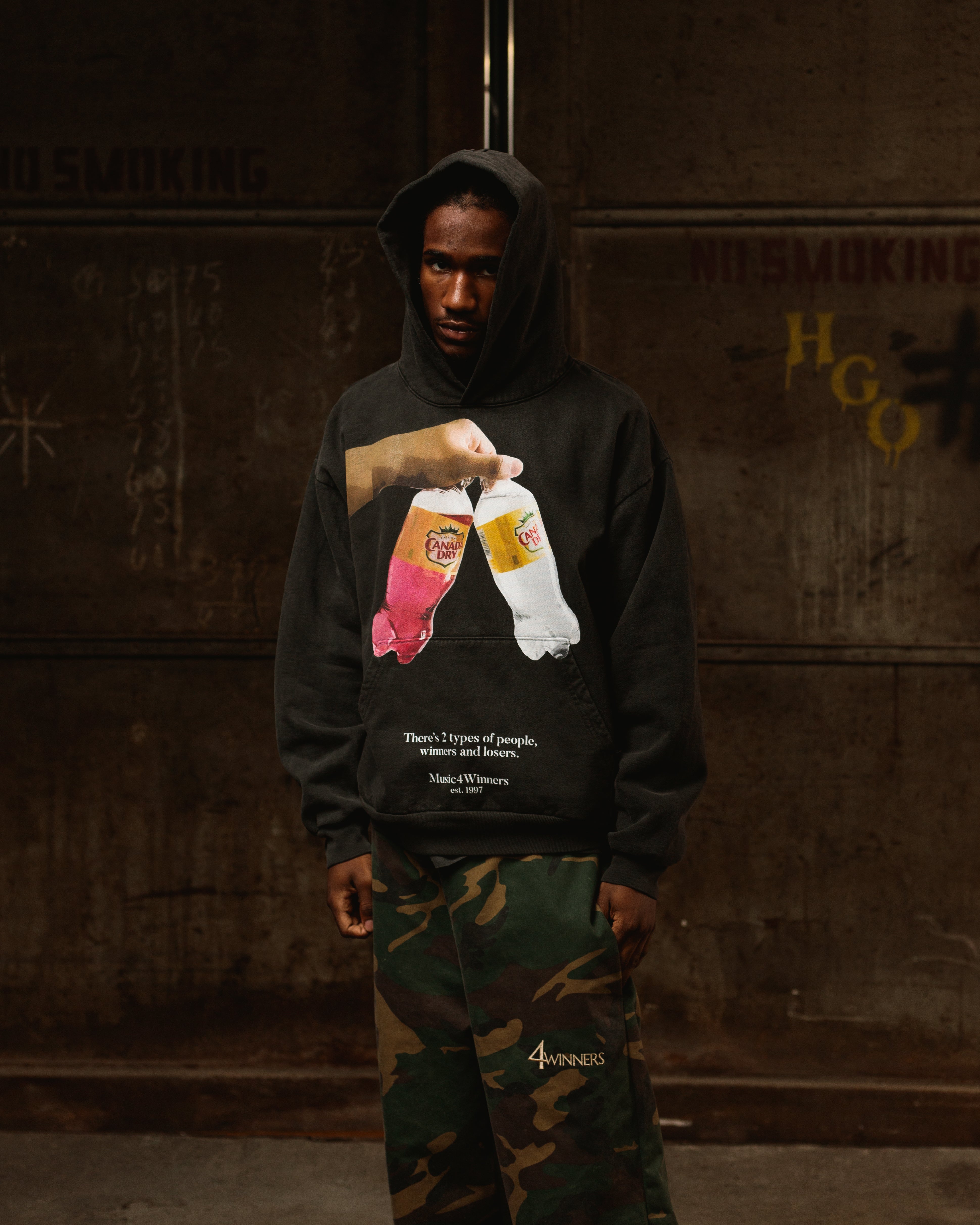 4WINNERS AND LOSERS (CD) HOODIE - WASHED BLACK