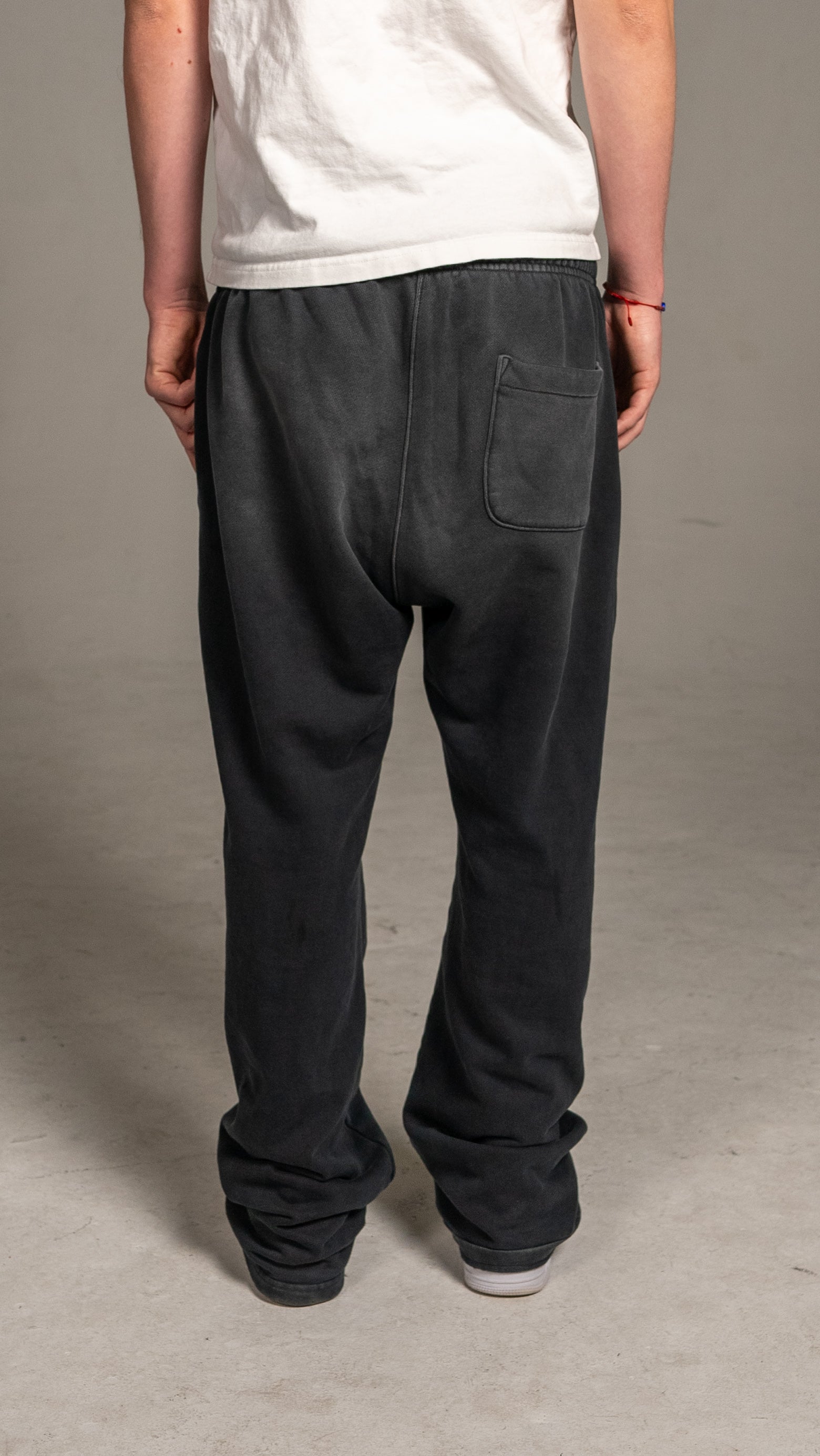 4WINNER LOGO SWEATS - CHARCOAL